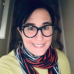 Nicole Karapanagiotis